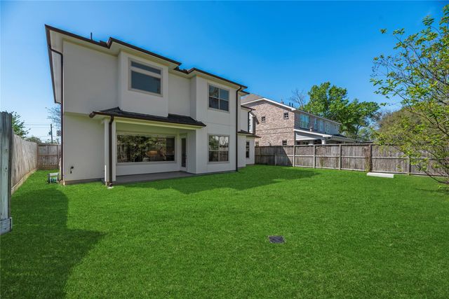 5006 Mayfair Street, Bellaire, TX 77401