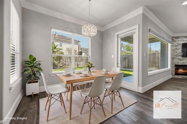 5006 Mayfair Street, Bellaire, TX 77401