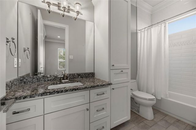 5006 Mayfair Street, Bellaire, TX 77401