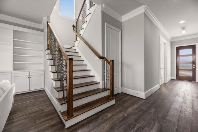 5006 Mayfair Street, Bellaire, TX 77401