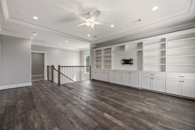 5006 Mayfair Street, Bellaire, TX 77401