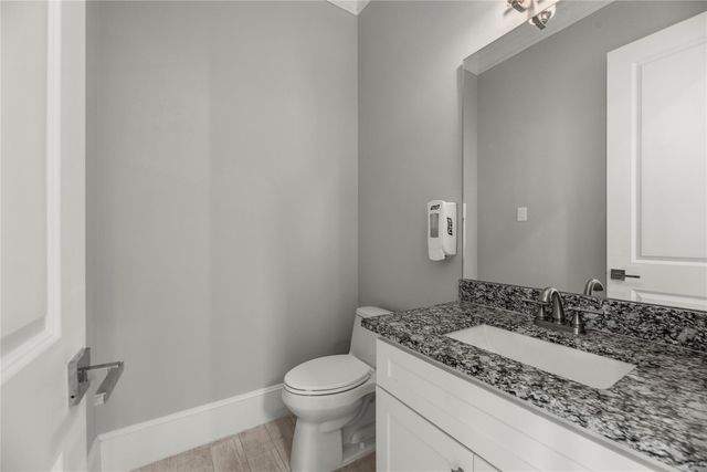 5006 Mayfair Street, Bellaire, TX 77401