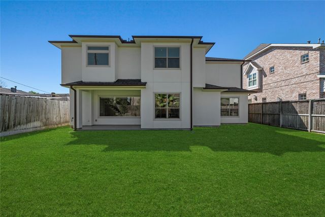 5006 Mayfair Street, Bellaire, TX 77401