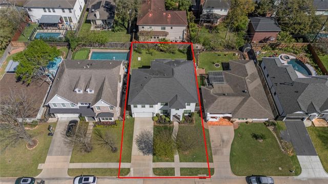 5006 Mayfair Street, Bellaire, TX 77401