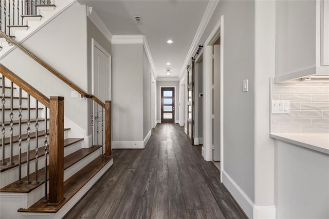 5006 Mayfair Street, Bellaire, TX 77401