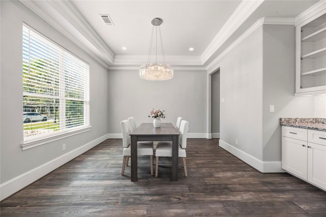 5006 Mayfair Street, Bellaire, TX 77401