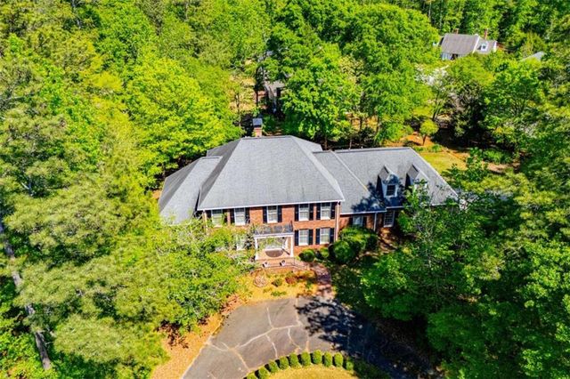 203 S Ole Hickory Trail S, Carrollton, GA 30117