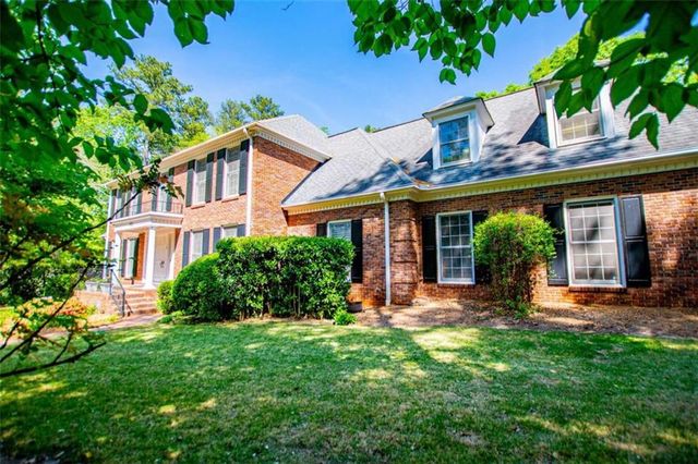 203 S Ole Hickory Trail S, Carrollton, GA 30117