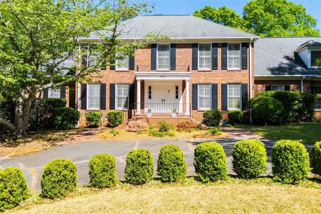 203 S Ole Hickory Trail S, Carrollton, GA 30117