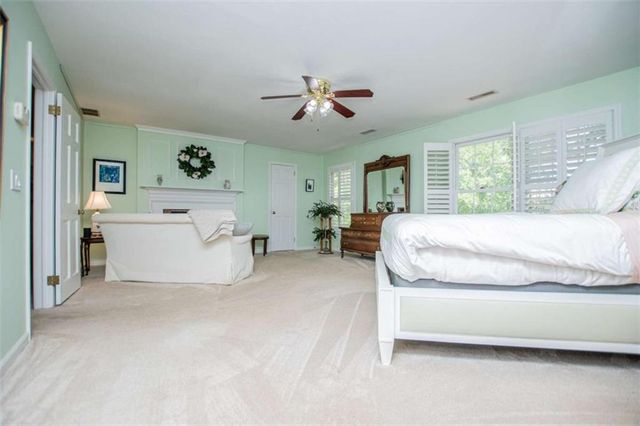 203 S Ole Hickory Trail S, Carrollton, GA 30117