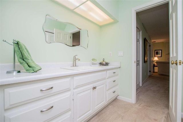 203 S Ole Hickory Trail S, Carrollton, GA 30117