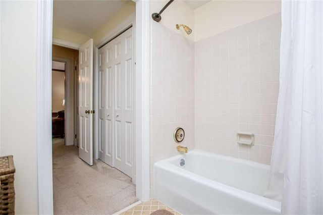 203 S Ole Hickory Trail S, Carrollton, GA 30117