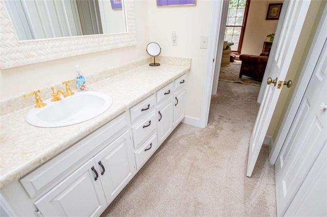 203 S Ole Hickory Trail S, Carrollton, GA 30117