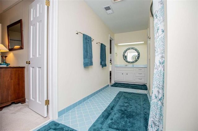 203 S Ole Hickory Trail S, Carrollton, GA 30117