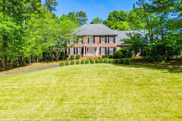 203 S Ole Hickory Trail S, Carrollton, GA 30117