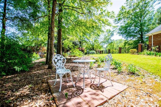 203 S Ole Hickory Trail S, Carrollton, GA 30117