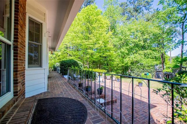 203 S Ole Hickory Trail S, Carrollton, GA 30117