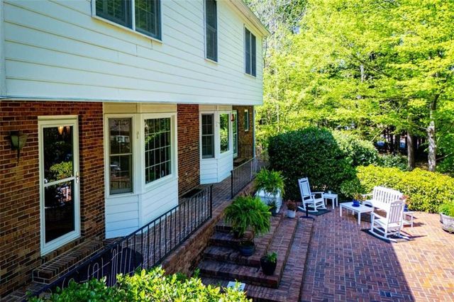203 S Ole Hickory Trail S, Carrollton, GA 30117