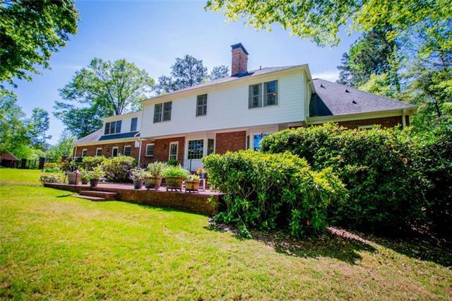 203 S Ole Hickory Trail S, Carrollton, GA 30117