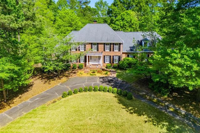 203 S Ole Hickory Trail S, Carrollton, GA 30117
