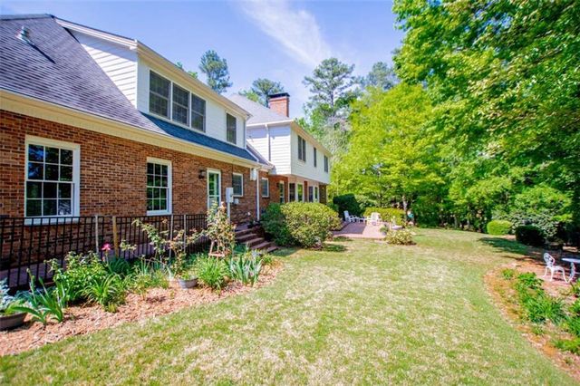 203 S Ole Hickory Trail S, Carrollton, GA 30117