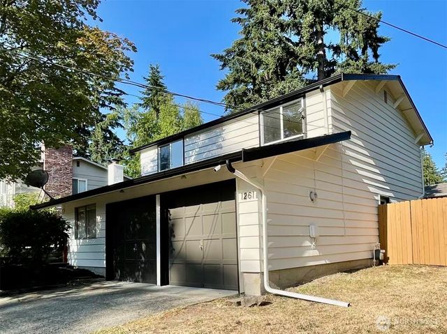 1261 150th Avenue SE, Bellevue, WA 98007