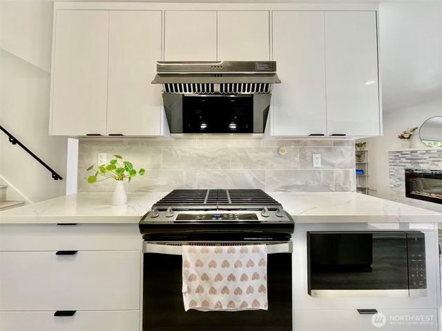 1261 150th Avenue SE, Bellevue, WA 98007