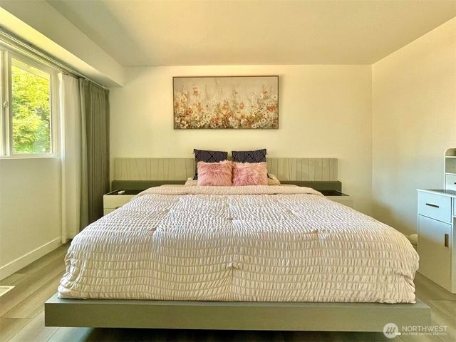 1261 150th Avenue SE, Bellevue, WA 98007