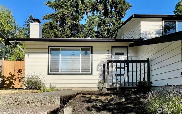 1261 150th Avenue SE, Bellevue, WA 98007