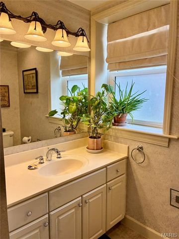 6253 Southwood Avenue 3E, St Louis, MO 63105