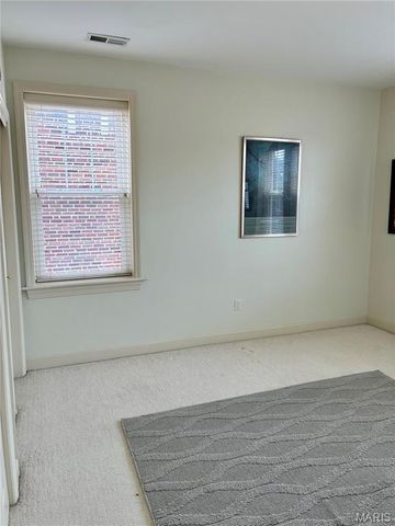 6253 Southwood Avenue 3E, St Louis, MO 63105