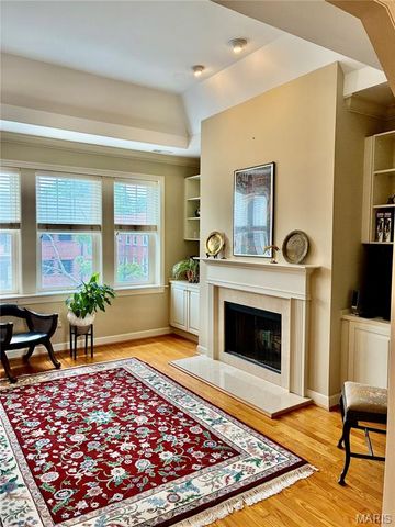 6253 Southwood Avenue 3E, St Louis, MO 63105