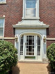 6253 Southwood Avenue 3E, St Louis, MO 63105