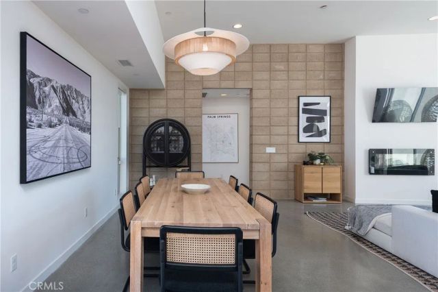 1126 Lucent Court, Palm Springs, CA 92262