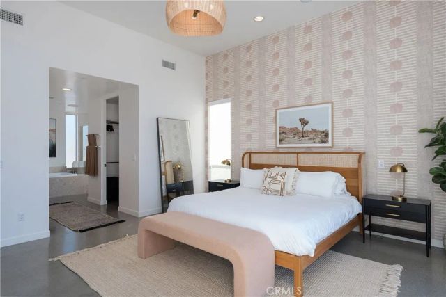 1126 Lucent Court, Palm Springs, CA 92262
