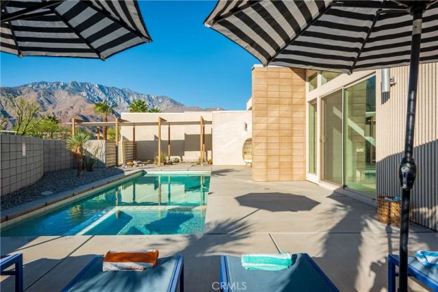 1126 Lucent Court, Palm Springs, CA 92262