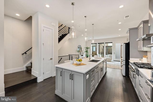 2822 TELEK PL, Alexandria, VA 22314