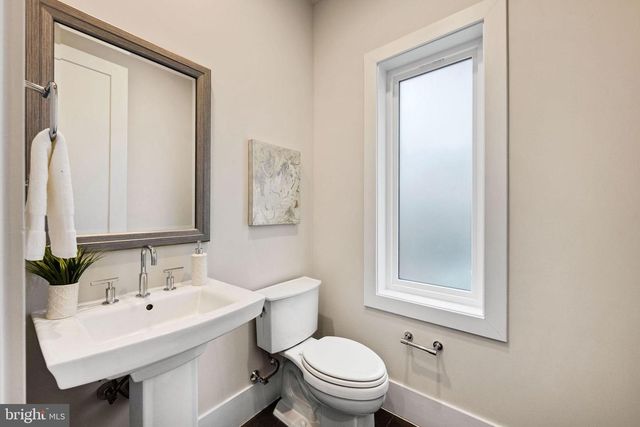 2822 TELEK PL, Alexandria, VA 22314