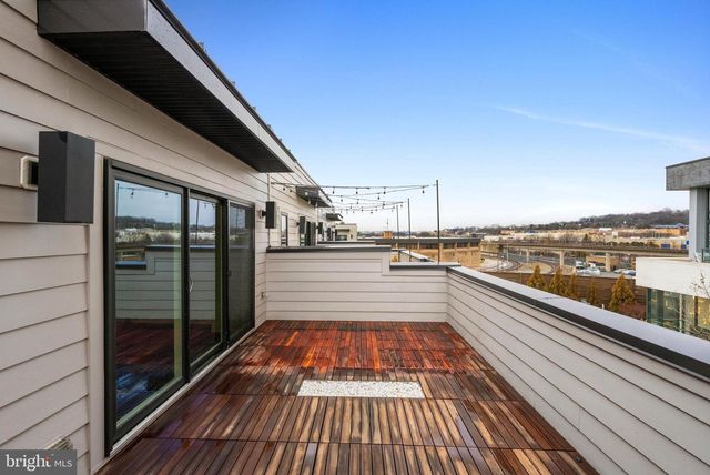 2822 TELEK PL, Alexandria, VA 22314