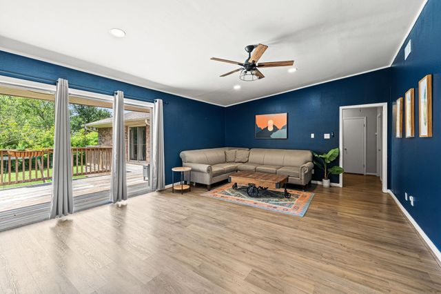 4903 Heatherglen Drive, Houston, TX 77096