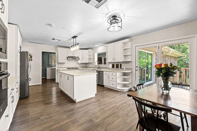4903 Heatherglen Drive, Houston, TX 77096
