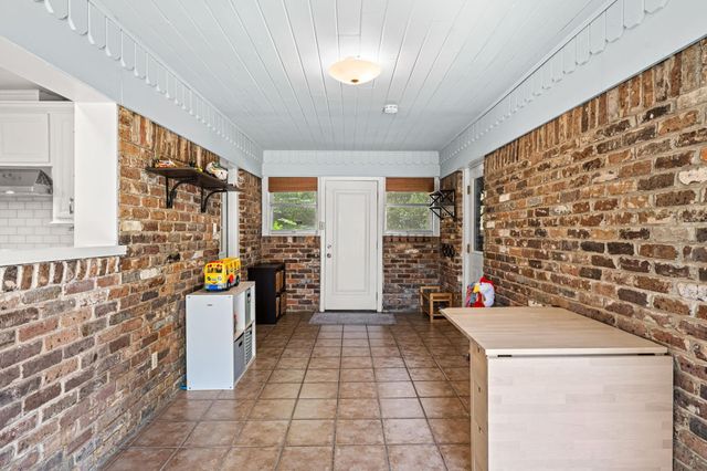 4903 Heatherglen Drive, Houston, TX 77096