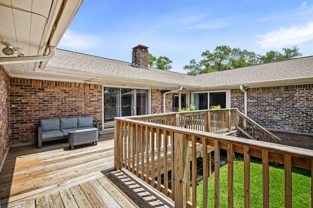 4903 Heatherglen Drive, Houston, TX 77096