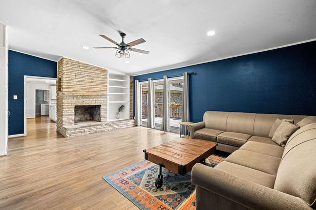 4903 Heatherglen Drive, Houston, TX 77096