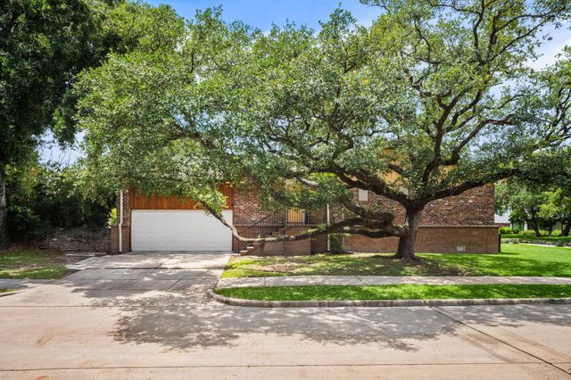 4903 Heatherglen Drive, Houston, TX 77096