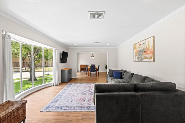4903 Heatherglen Drive, Houston, TX 77096