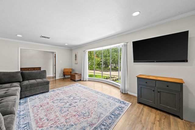 4903 Heatherglen Drive, Houston, TX 77096