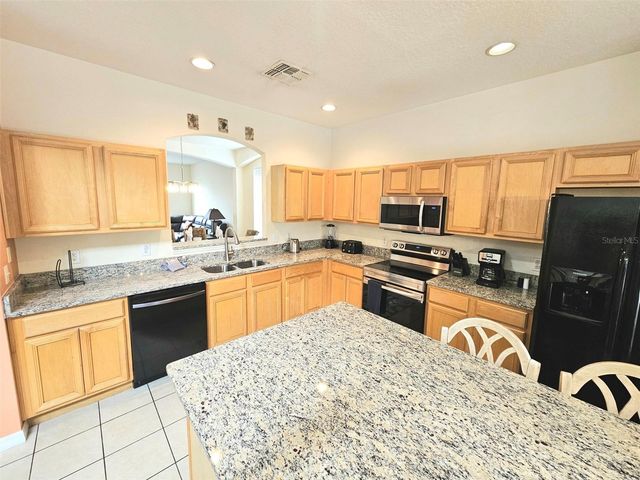 207 HIDEAWAY BEACH LANE, Kissimmee, FL 34746