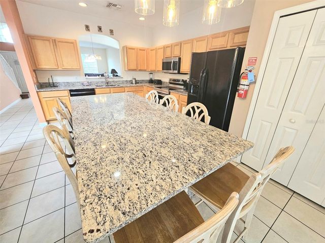 207 HIDEAWAY BEACH LANE, Kissimmee, FL 34746