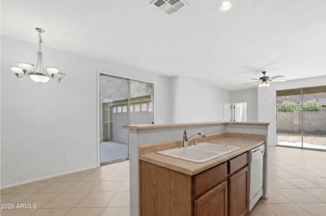 3651 E SUNDANCE Avenue, Gilbert, AZ 85297